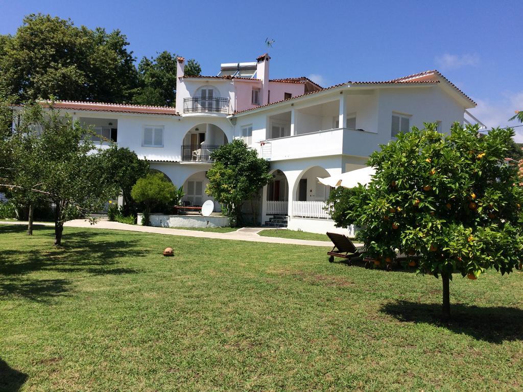 Villa Jeanna Troulos Exterior photo